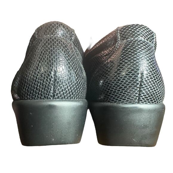 SAS Dream Slip On Loafers Black Snake Wedge - Size 7.5 N - Picture 7 of 11